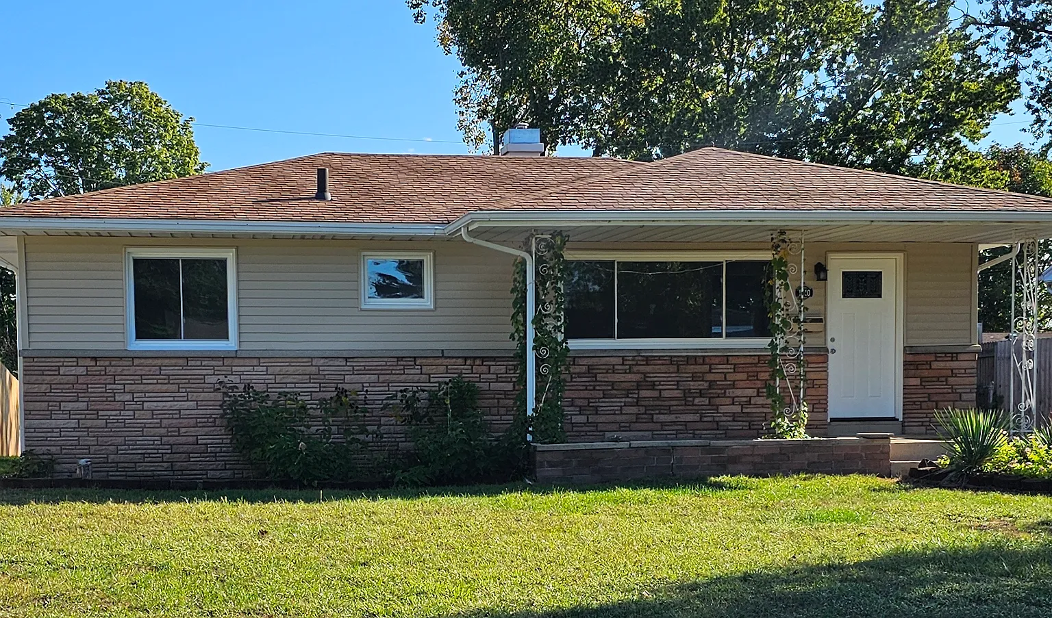 4 bed, 1700 sqft, $1,950 — Photo 1