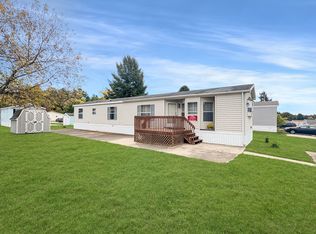 7356 Old Hickory Dr NE, Belmont, MI 49306
