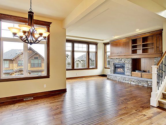 4th image of 2339 NW Stoney Creek Dr