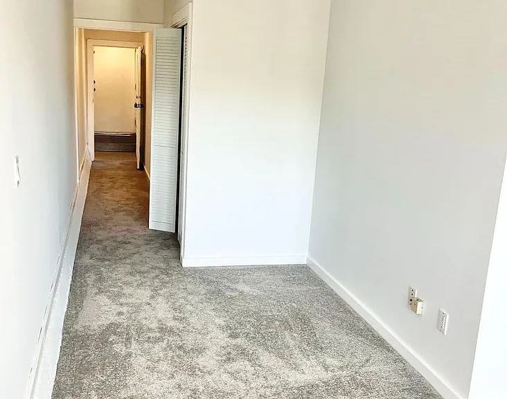 2443 41st Ave — Photo 5