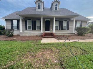 136 Spring Chase Cir, Kathleen, GA 31047