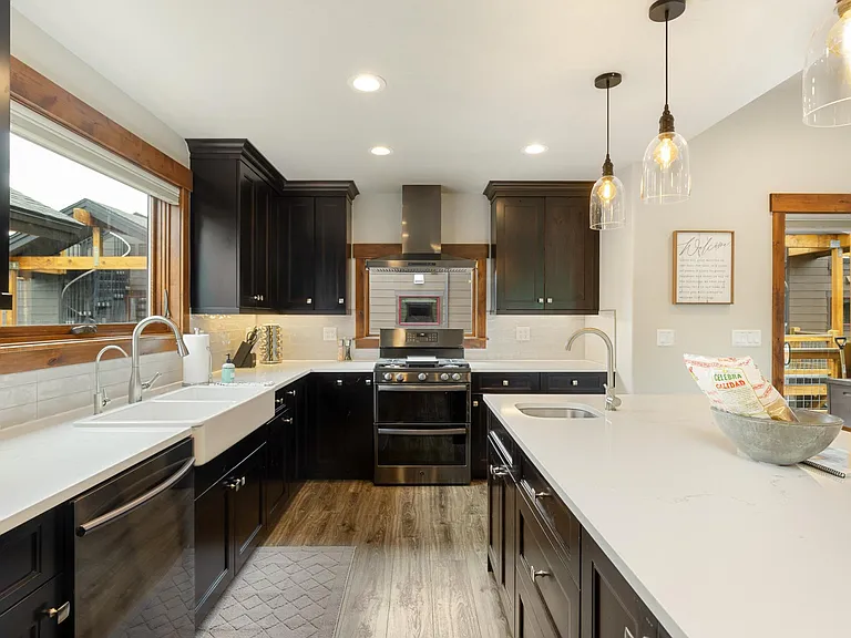 190 Galena St #2 — Photo 6