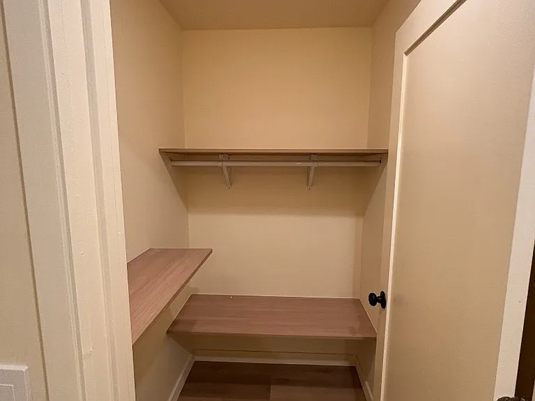 Unit Photo