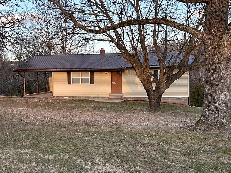 Dale Dr — Photo 9