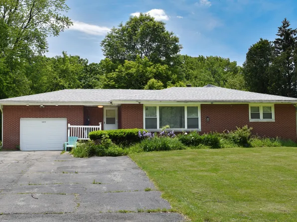 1015 E 58th Pl, Merrillville, IN 46410