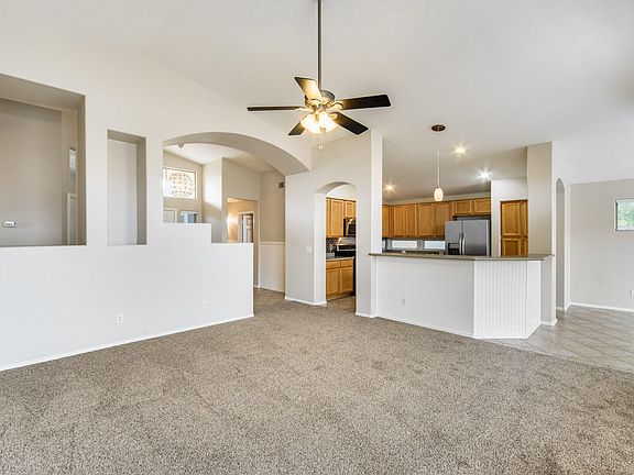 3rd image of 1062 E Baylor Ln