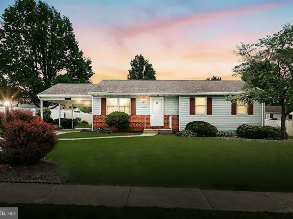 100 Lion Dr, Hanover, PA 17331