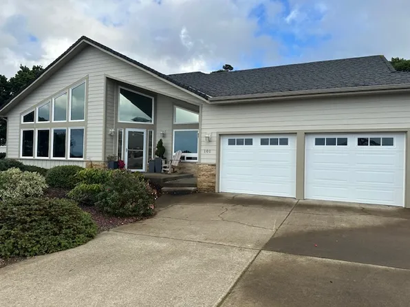 101 Shoreline Dr, Florence, OR 97439