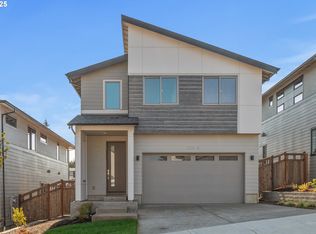 12335 SE Falling Rain Way, Happy Valley, OR 97086