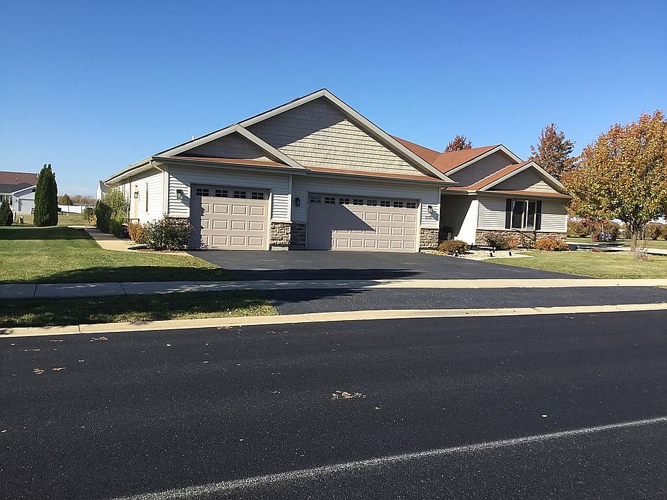 Beautifully maintained ranch