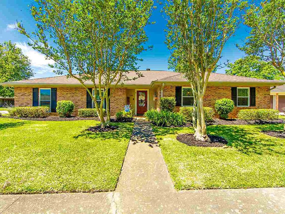 1st image of 106 Aspen Dr