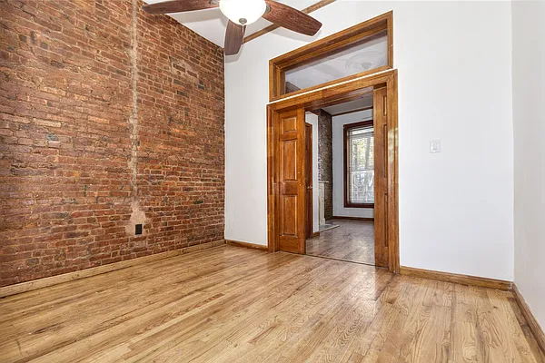 Rented by R New York | media 17