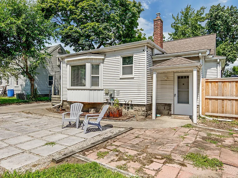 1557 w s - yard_08142024