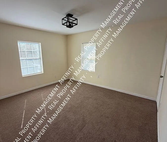 2490 Staten Ave #3 — Photo 2