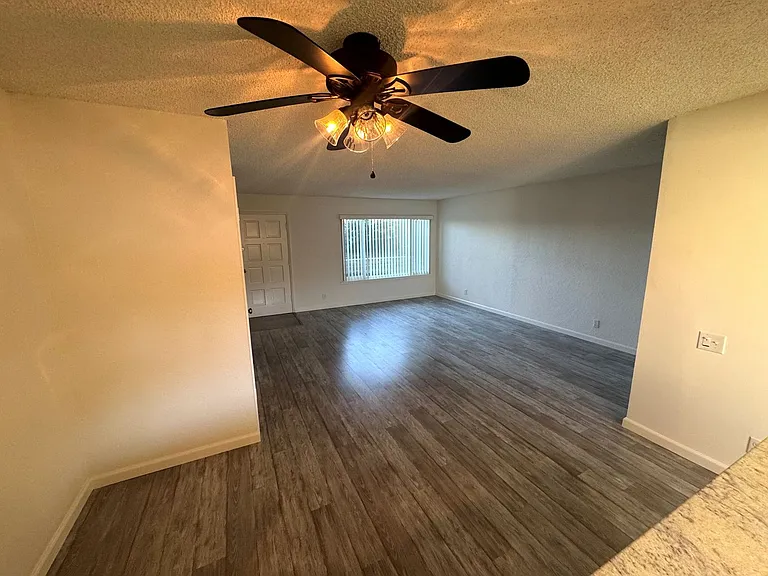 3135 Harbor Blvd — Photo 10