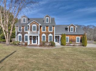 154 Lincoln Ave, Barrington, RI 02806