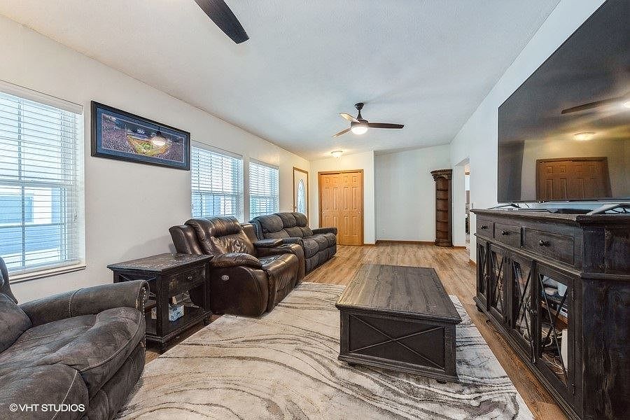 286 Forestview Dr, Crystal Lake, IL 60014 Zillow