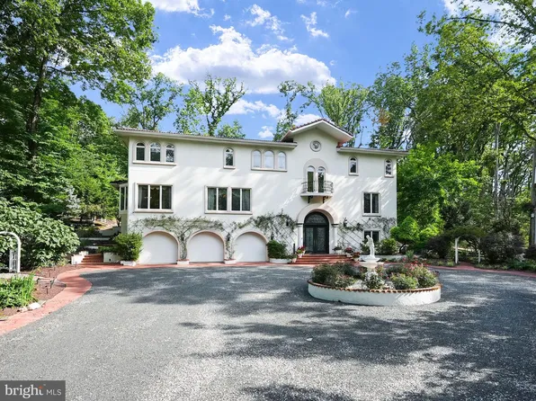 1405 N Pegram St, Alexandria, VA 22304