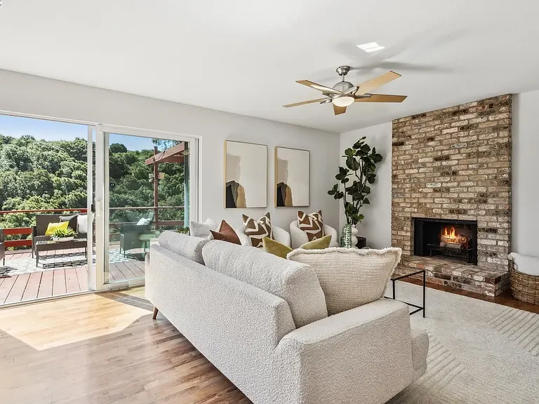 3483 Skyline Dr — Photo 5