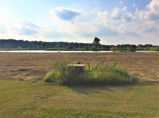 322 Mound View Dr, England, AR 72046