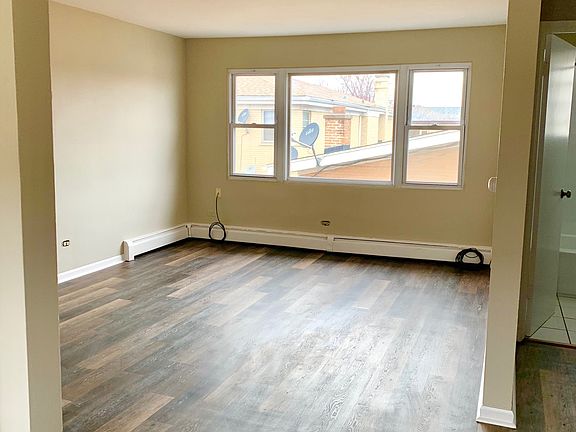 4th image of 1560 N 1st Ave