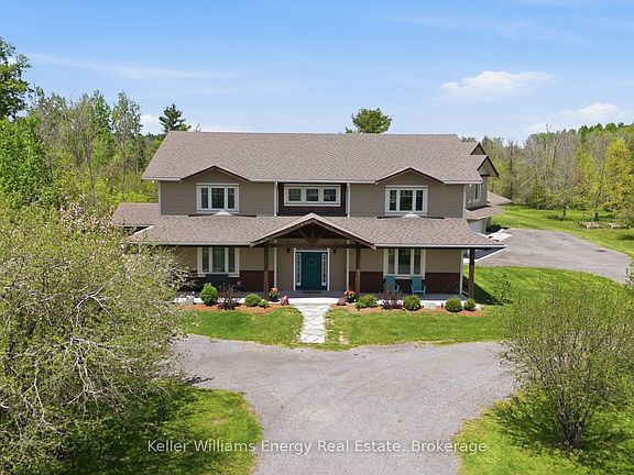 3rd image of 190 Lakeshore Rd