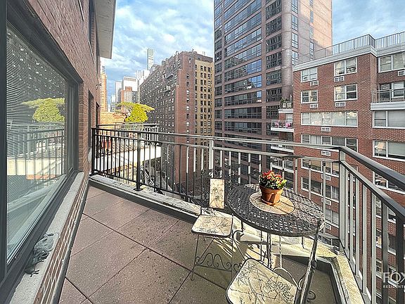 4th image of 60 Sutton Pl S APT 11LN