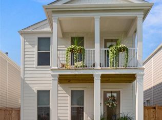 305 Tiber Pl, Saint Charles, MO 63301
