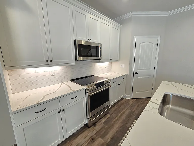 411 Perry Ave #1 — Photo 13