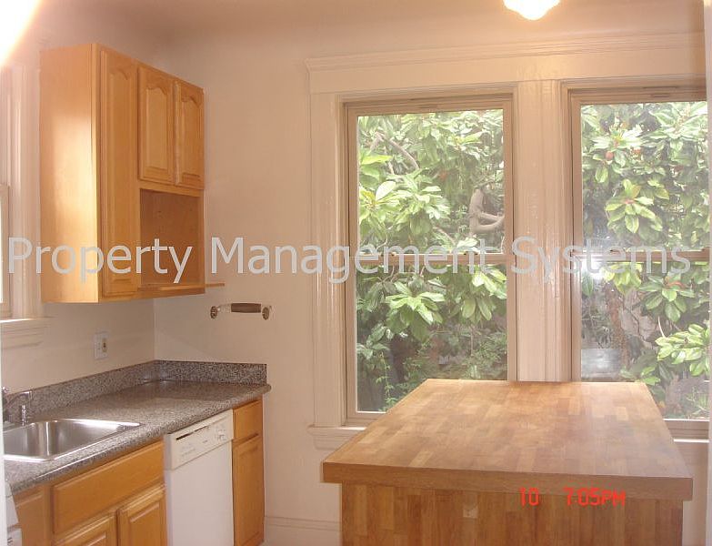 1st image of 30 Shotwell St #1