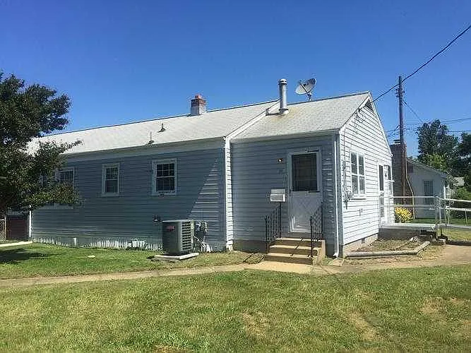 56 Circle Ave photo 1
