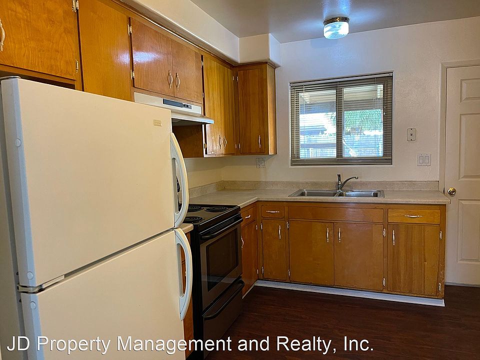 1st image of 1040 Greenfield Dr #El