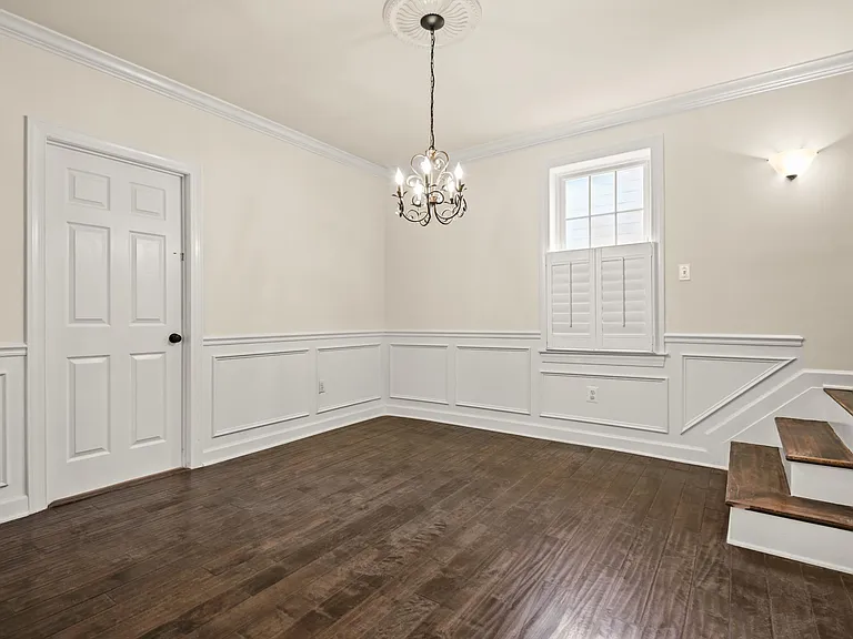 523 Allegheny Ave — Photo 25