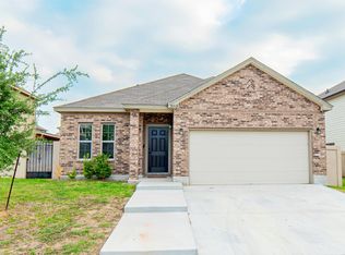 5519 Shorthorn Dr, Laredo, TX 78046