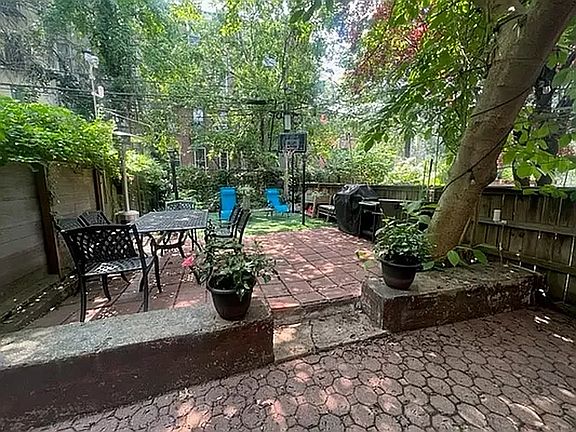 2nd image of 726A Union St #2
