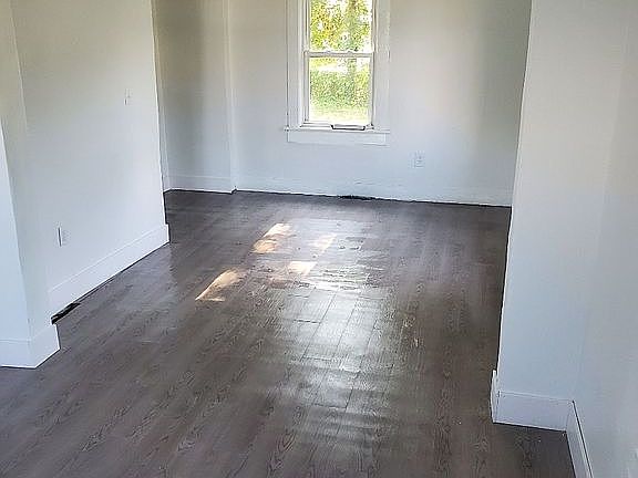 2nd image of 520 Ardella Ave