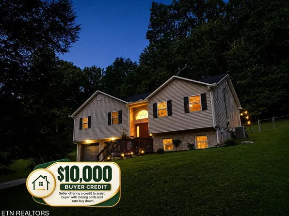 105 Cedar Cir, Jacksboro, TN 37757