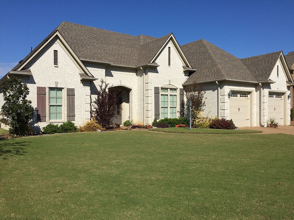 1st image of 520 Fairoaks Dr