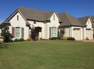 520 Fairoaks Dr, Oakland, TN 38060