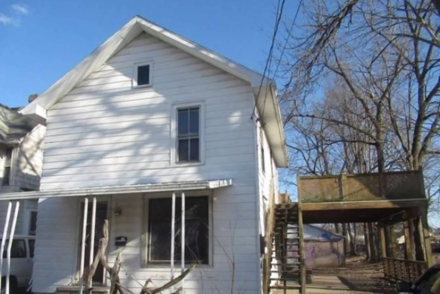 208 Brand St photo 1
