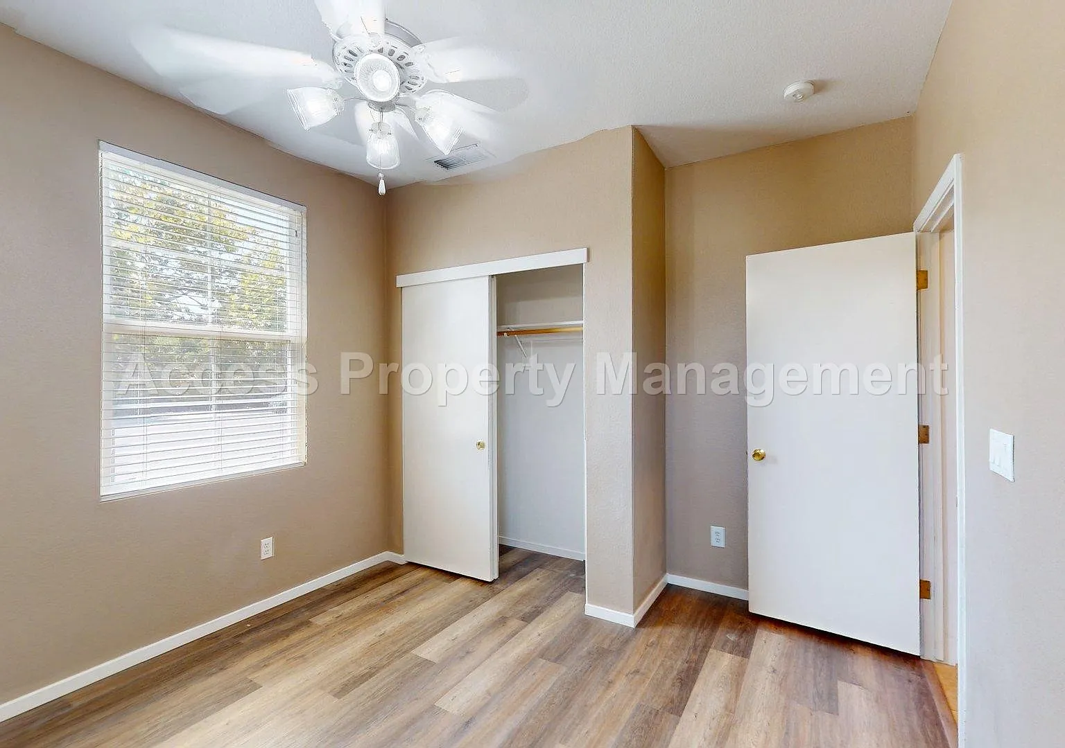 3 bed, 1512 sqft, $2,495 — Photo 3