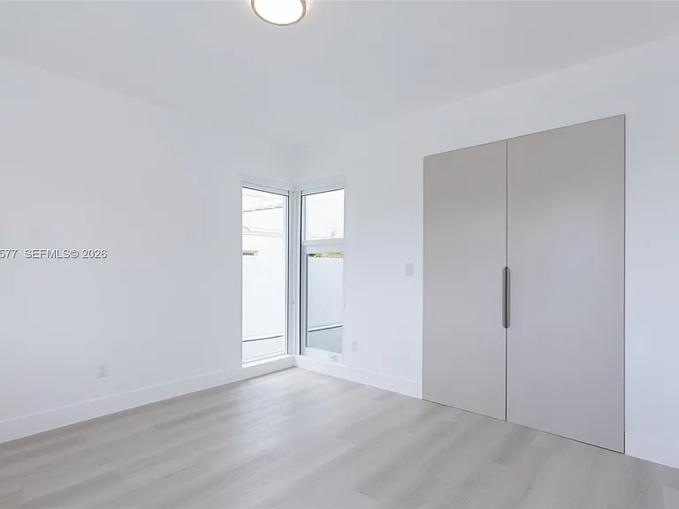 1690 Daytonia Rd — Photo 39