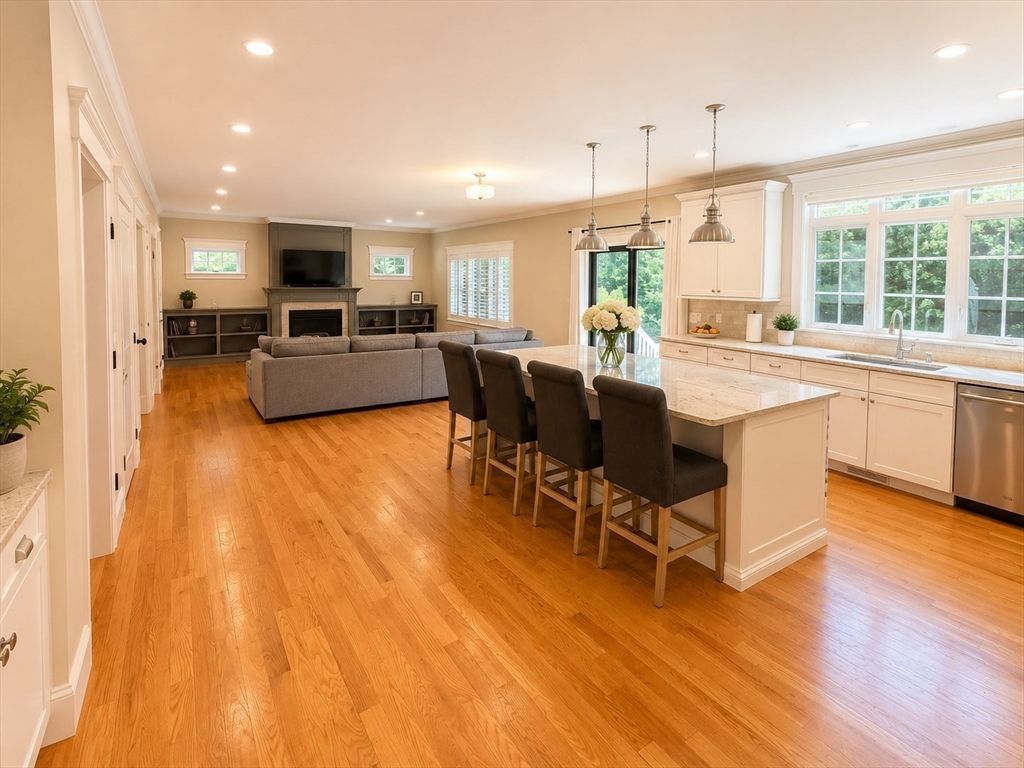 26 Webster Rd, Lexington, MA - View 3