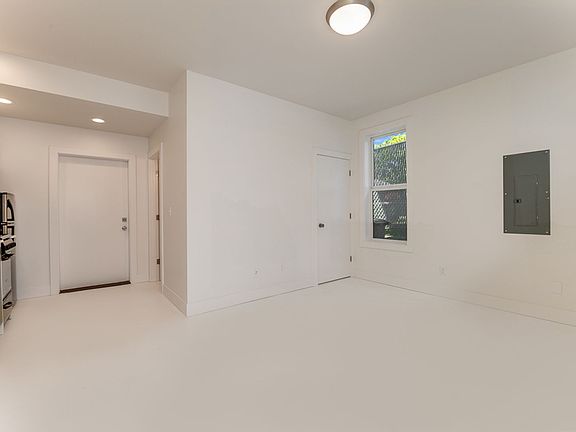 2nd image of 2511 E Yesler Way #1