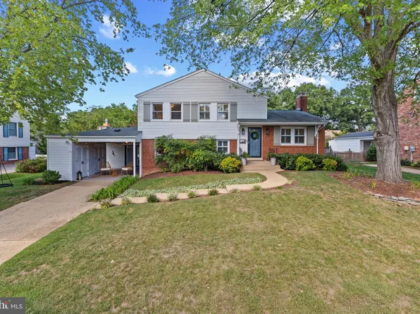 1106 Croton Dr, Alexandria, VA 22308