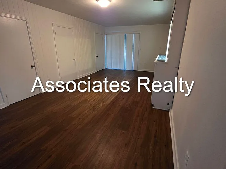 2631 NW 1st Ave — Photo 14
