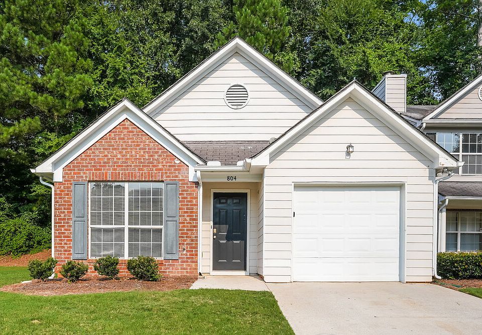 1st image of 804 Hillandale Ln
