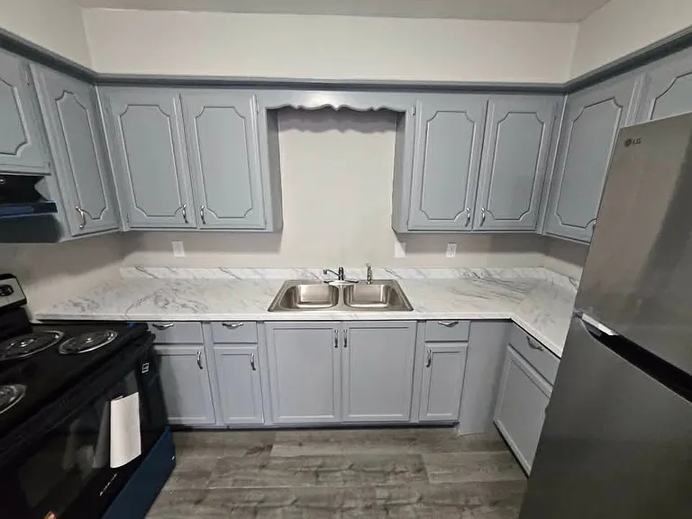 2819 SW 42nd St — Photo 1