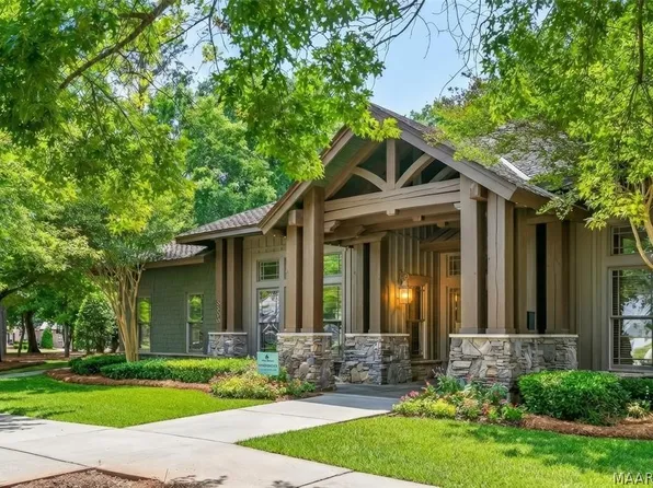 9290 Crescent Lodge Cir, Pike Road, AL 36064