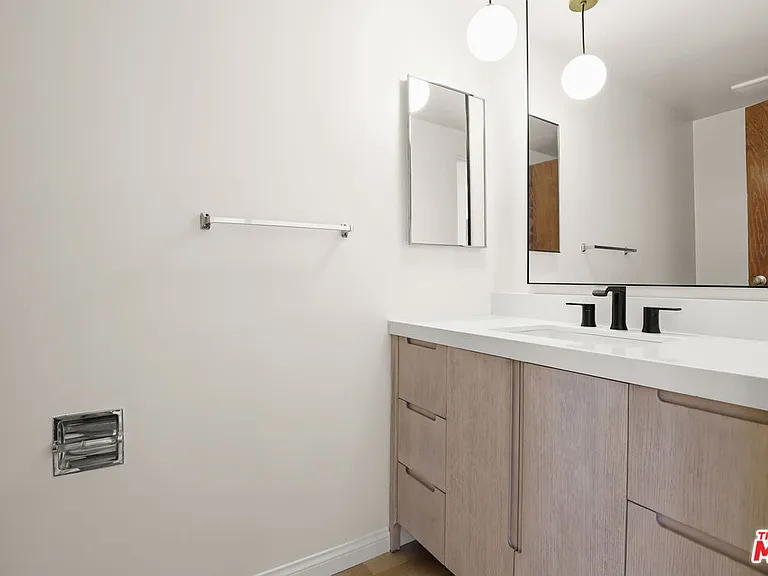 1340 El Hito Cir — Photo 19